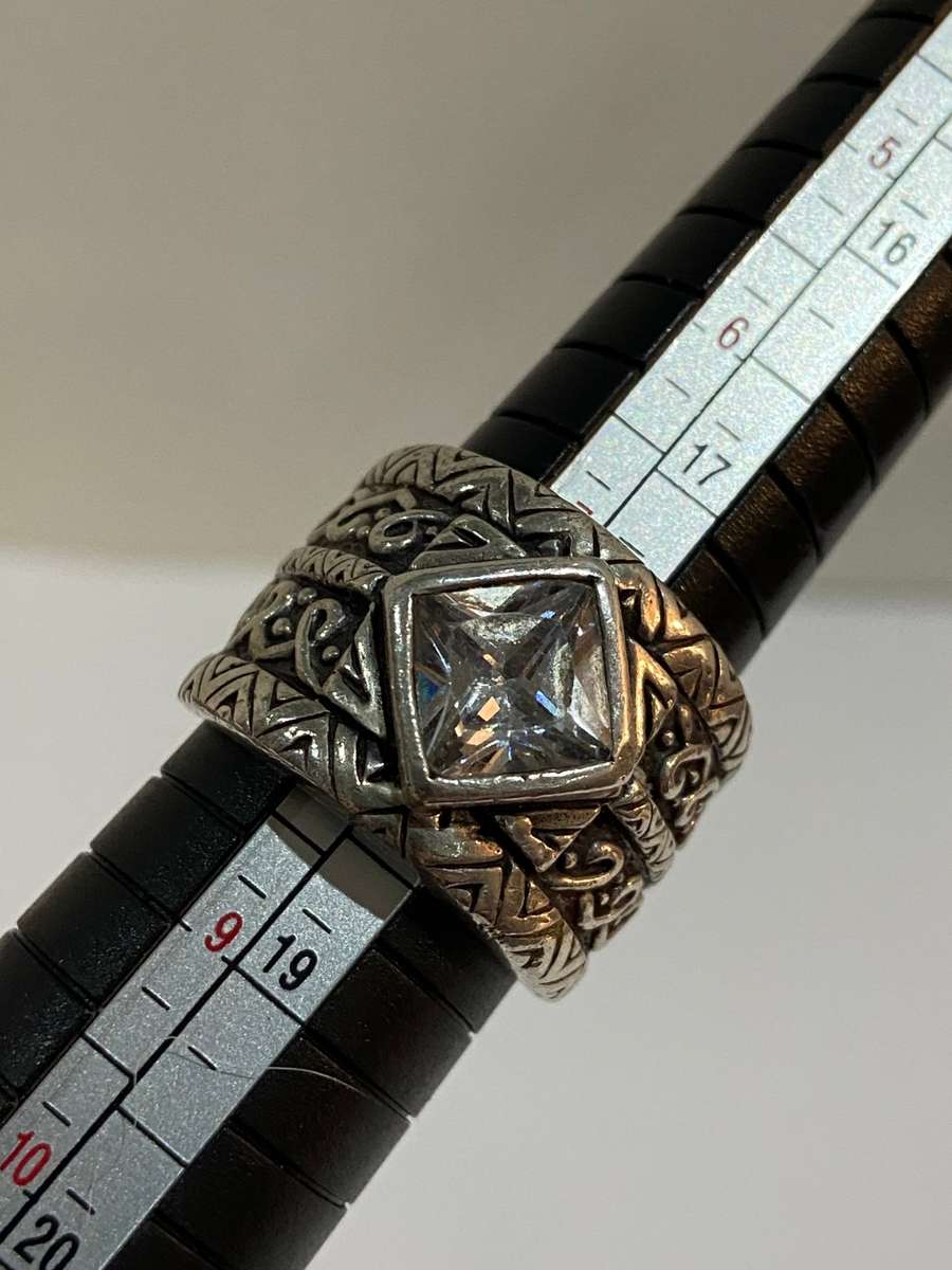 Rings - VINTAGE 925 SILVER RING WITH CLEAR STONE was sold for R241.00 ...