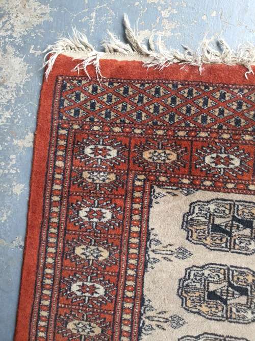 Rugs & Carpets Finely hand knotted Oriental (like Persian) Mori