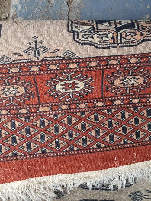 Rugs & Carpets Finely hand knotted Oriental (like Persian) Mori