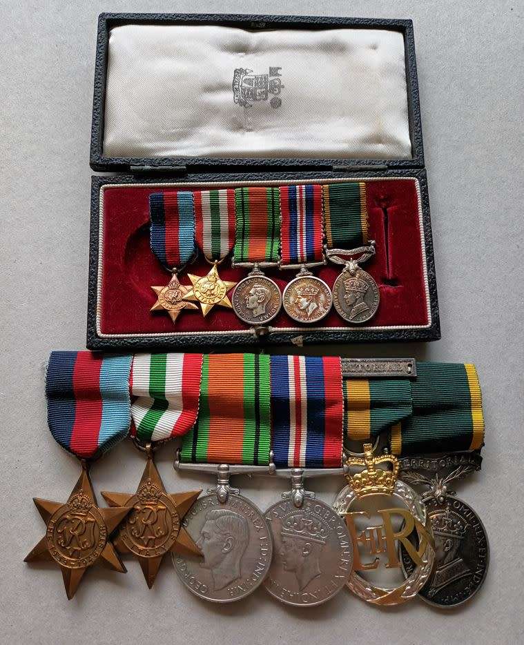 World War 2 - WW2 medal group - With both Officer`s & Other rank`s ...