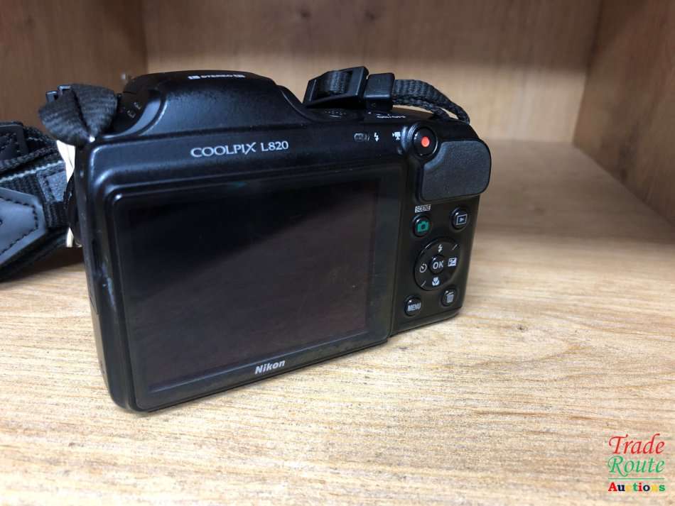 Compact Point & Shoot Nikon COOLPIX L820 16 MP CMOS Digital Camera