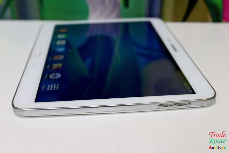 Devices Samsung Galaxy Tab White GTP521 Touch Screen Tablet 16GB