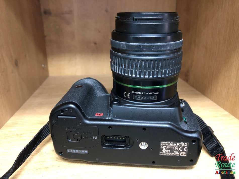 Digital SLR Pentax K10D Digital SLR Camera with 1855 Lens Kit was