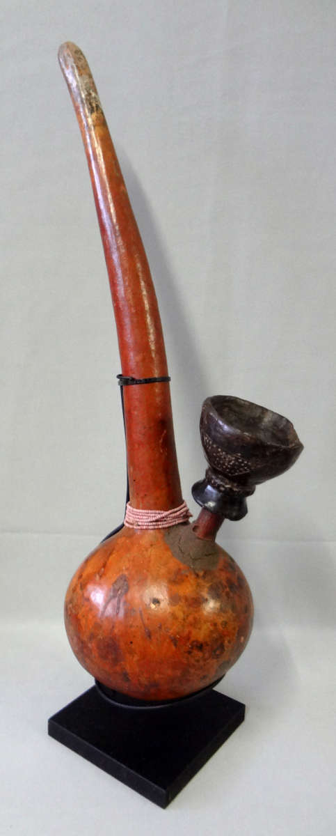 Pipes CALABASH PIPE BaTonga Ncelwa / Ndombondo AFRICAN PIPE was