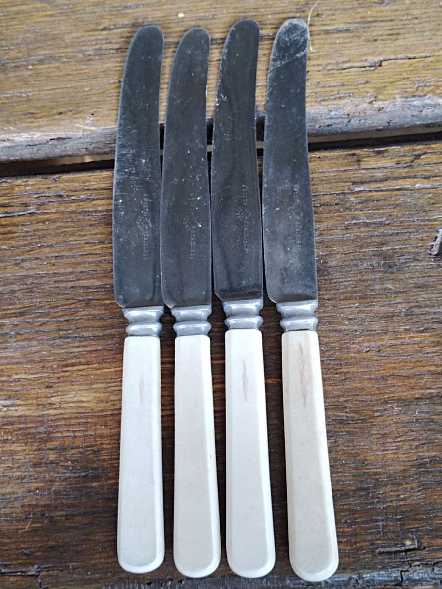 Cutlery - Four Aristo ivorine handle knifes was sold for R1.00 on 15 ...