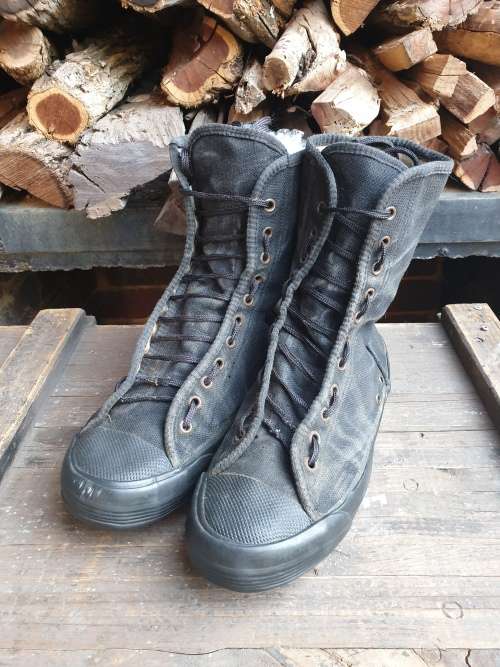 Kit Rhodesian army used black `Clandestines` canvas antitracking