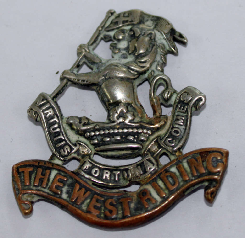 International Badges & Insignia West Riding Regiment cap badge (No