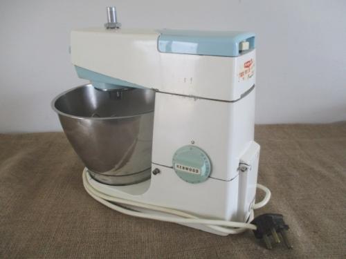 Vintage Kenwood Chef A700 with Attachments and Manual - Working, bobshop.co.za