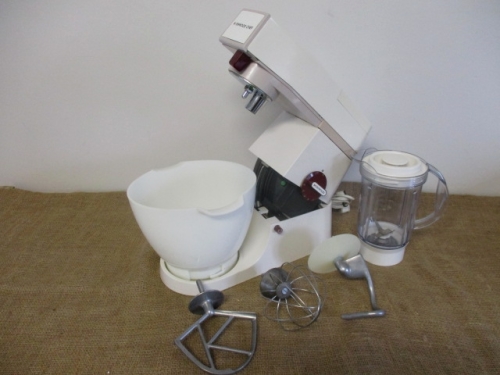 Vintage Kenwood Chef A700 with Attachments and Manual - Working, bobshop.co.za