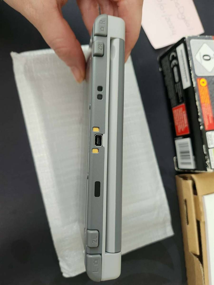 Nintendo New Nintendo 3DS XL Console SNES Limited Edition (3DS) for