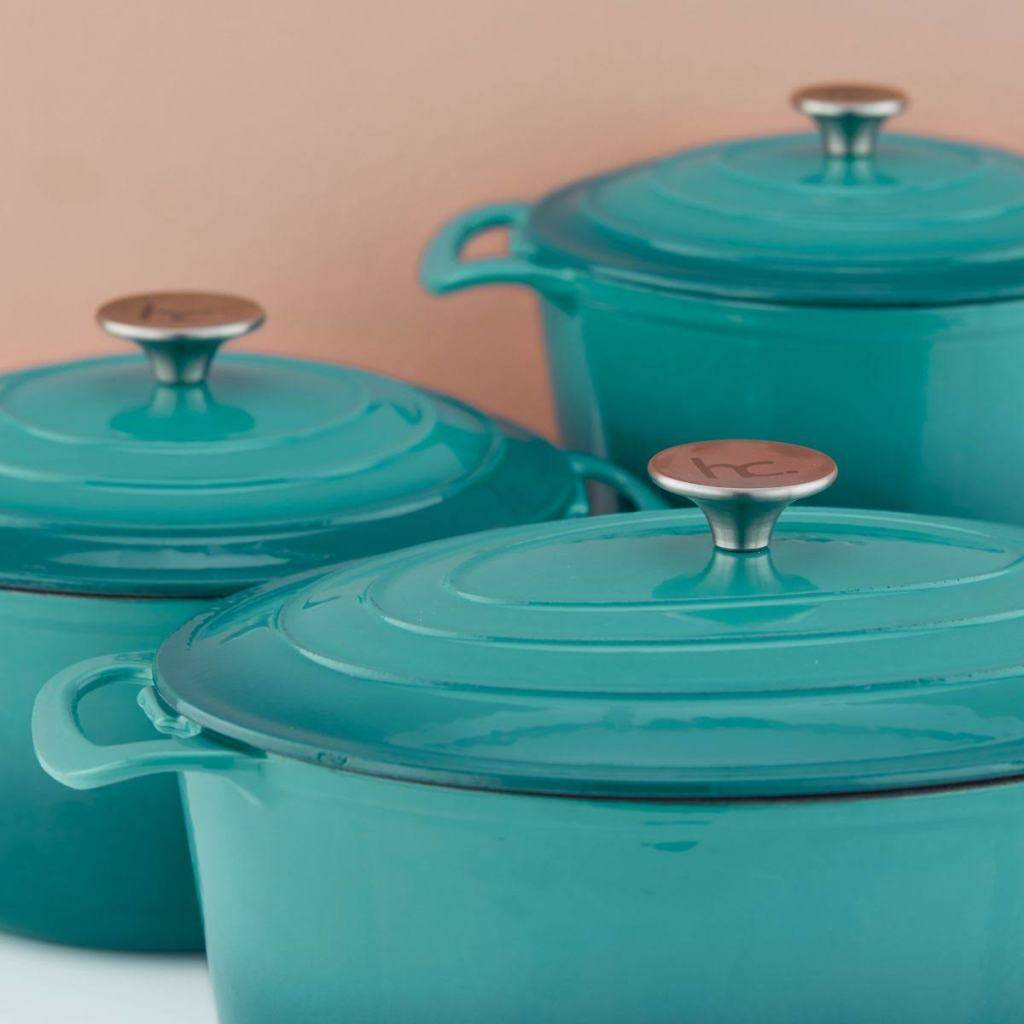 Pots AUTHENTIC BLUE CAST IRON POTS 7 pieces for sale in Johannesburg (ID601126949)