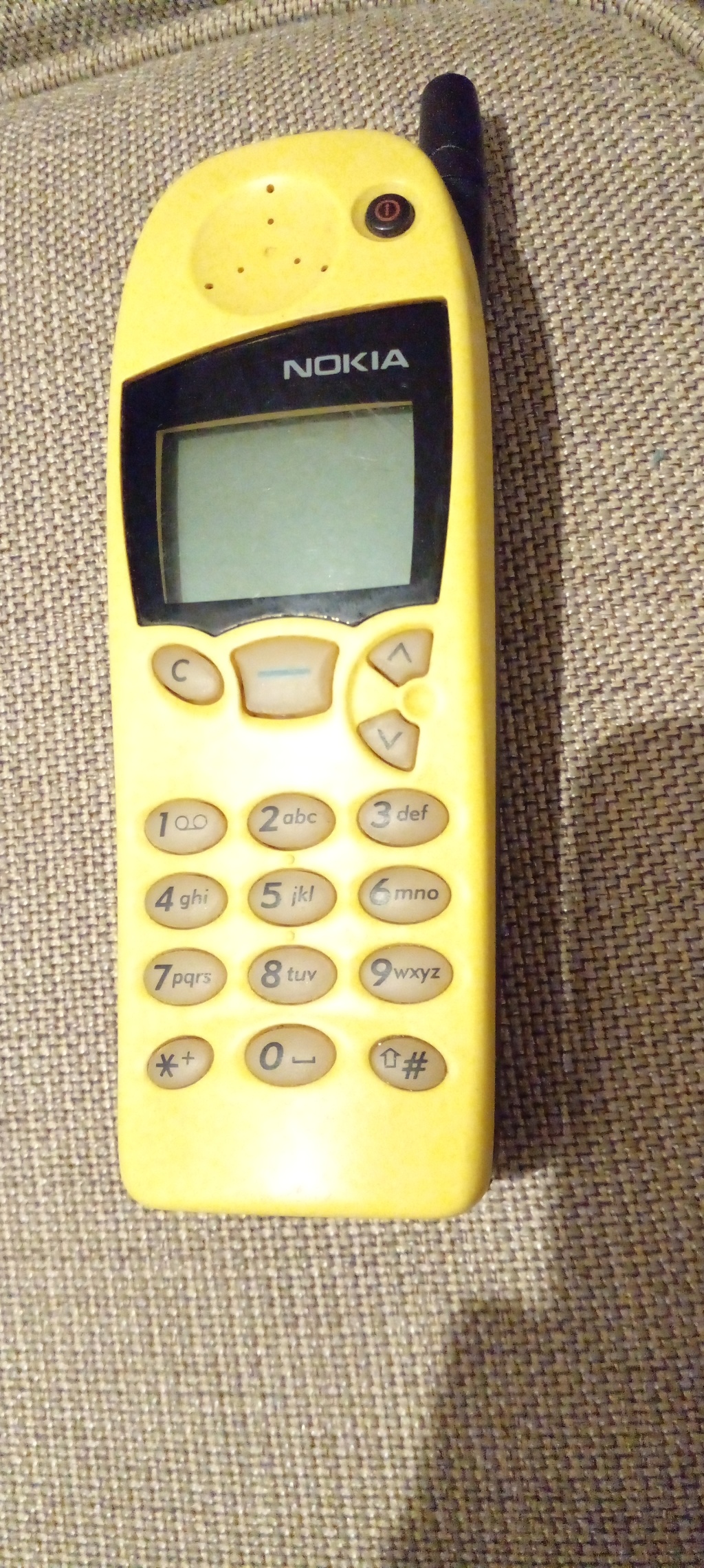Nokia - NOKIA (yellow) 5110 untested cell phone.Discontinued 2000 was ...