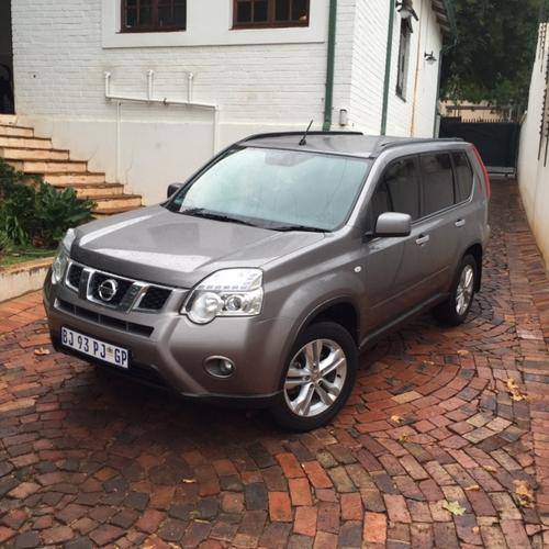 Nissan Nissan Xtrail 2.5 petrol SE 4x4 was listed for R195,000.00 on