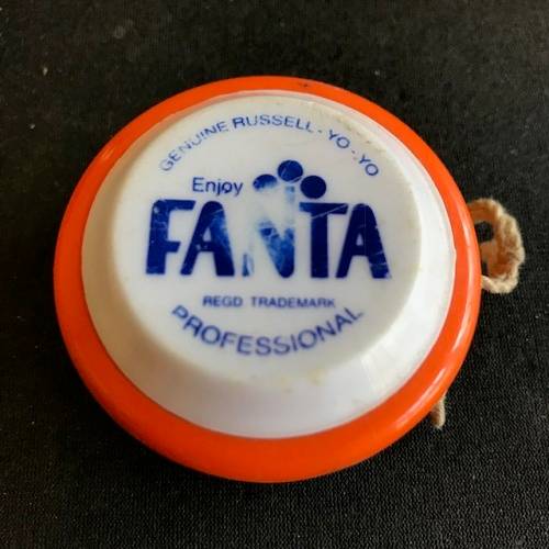 Vintage Toys Fanta Russell yoyo SA model was sold for R450.00 on 7