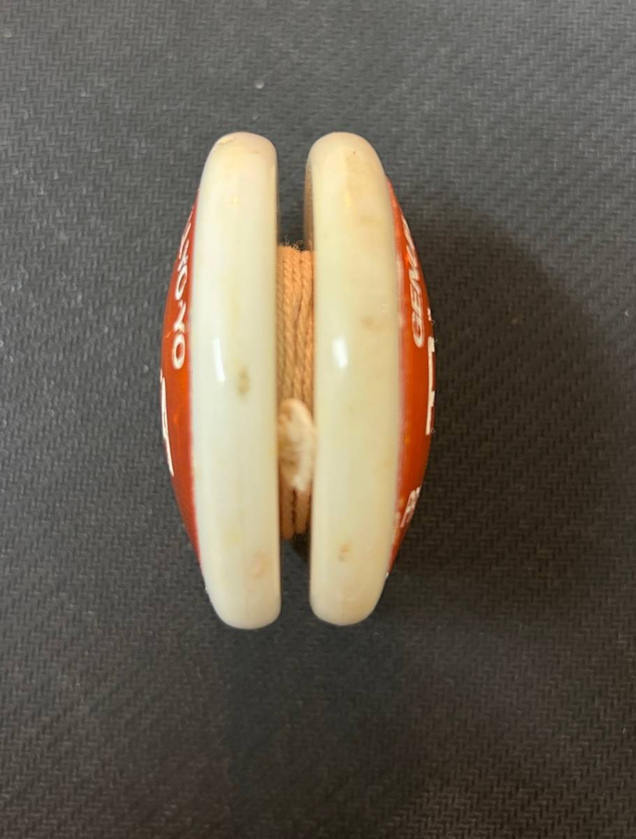 Classic Toys Russell Fanta yoyo was sold for R500.00 on 1 May at 21