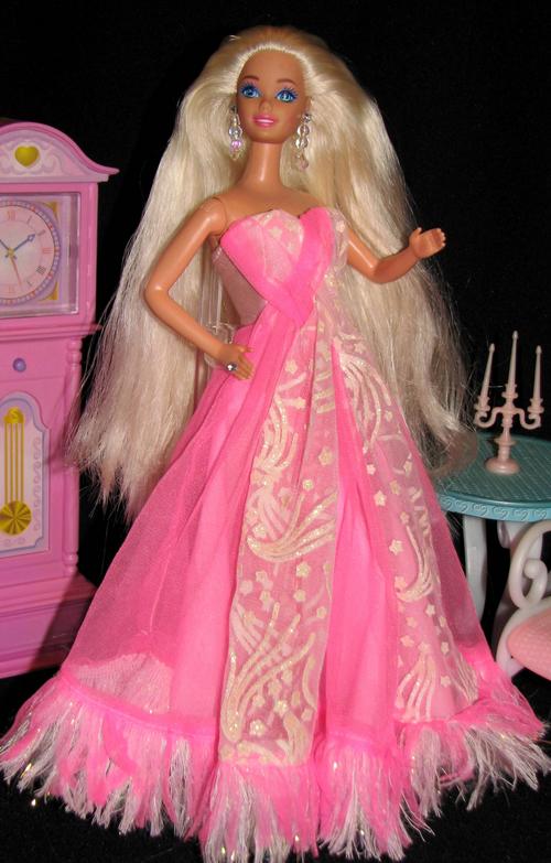 Barbie - Dance 'n Twirl Barbie doll made by Mattel was sold for R105.00 ...