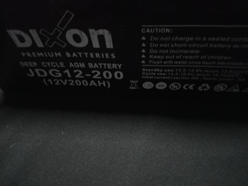 Battery & Charger Combos Dixon 200ah Deep cycle battery was sold for R480.00 on 15 May at 23