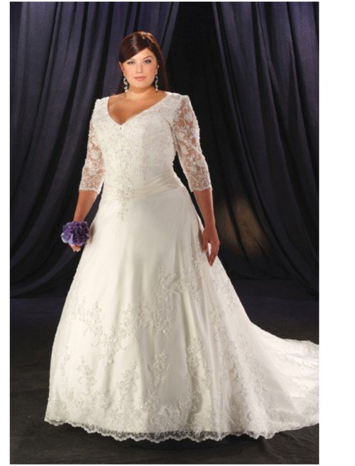 Wedding Dresses - WEDDING DRESS FOR THE FULLER FIGURE was listed for R4 ...