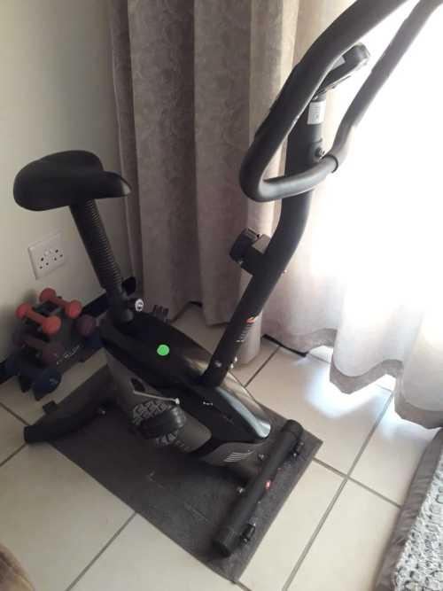 Trojan elliptical best sale cycle 210