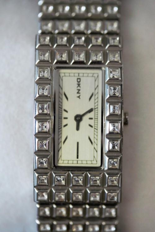 Dkny crystal outlet watch