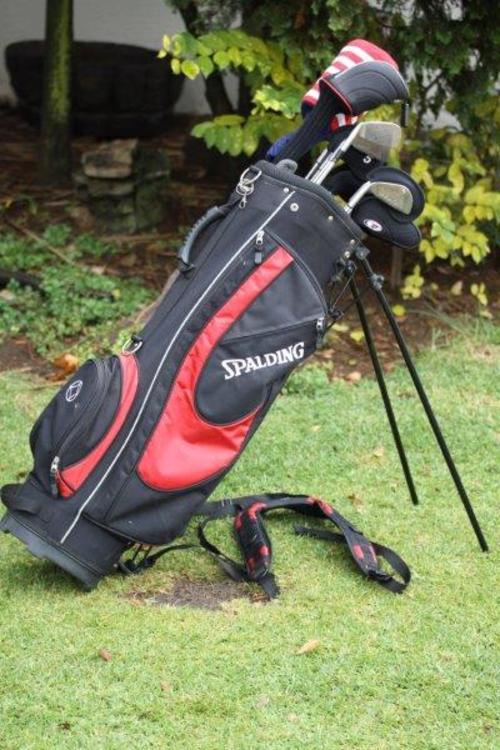 Package Sets - A VERY NICE EEEZZZ GOLF SET IN AN AWESOME SPALDING BAG ...