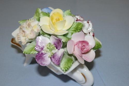 English Porcelain - AN EXQUISITE VINTAGE ROYAL DOULTON HAND MADE AND ...