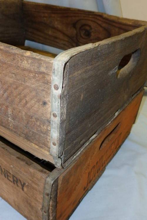 Other Antiques & Collectables TWO FANTASTIC VINTAGE WINE CRATES