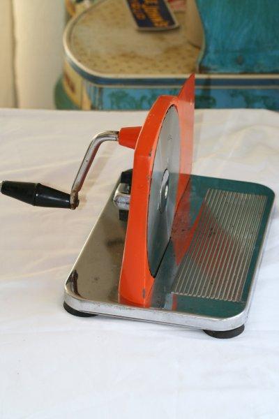 Appliances - Check This Out!!! A Vintage Pineware Bread   Polony Slicer 