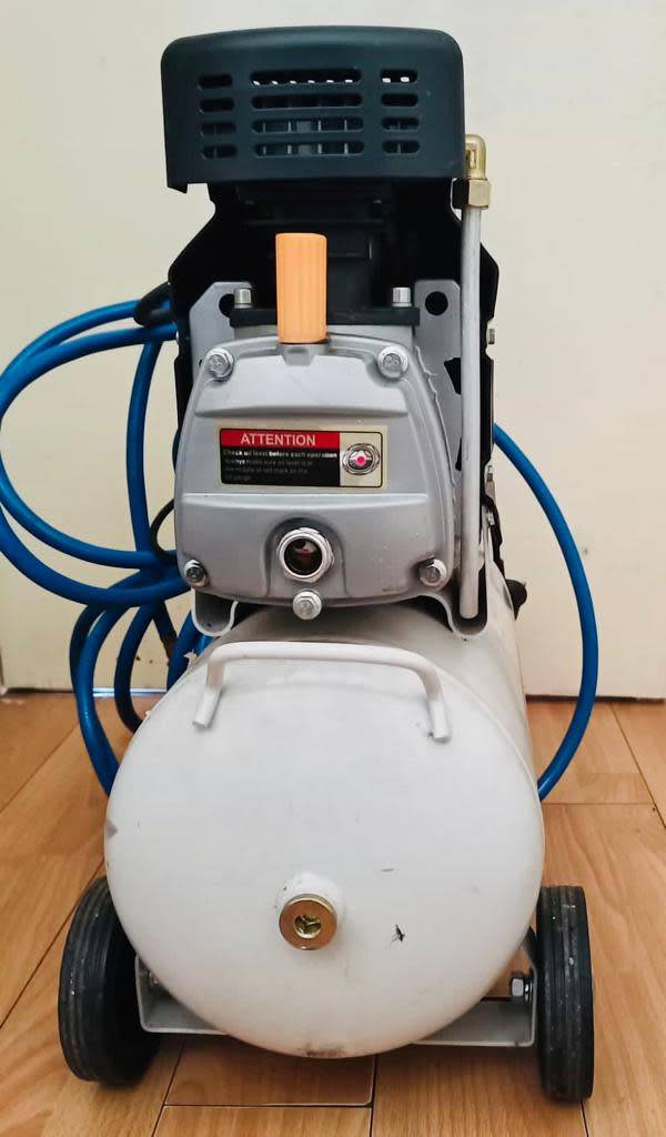 Compressors Ryobi direct drive compressor RC1524D 1.5HP 24L with air