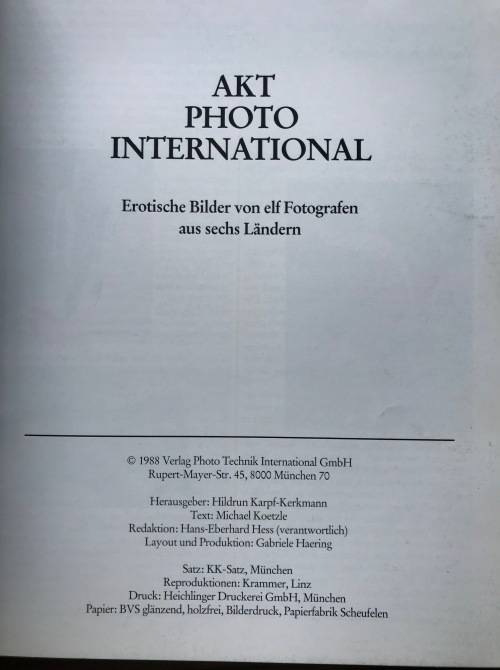 Art & Photography - Akt Photography International 1988,144 pages, in