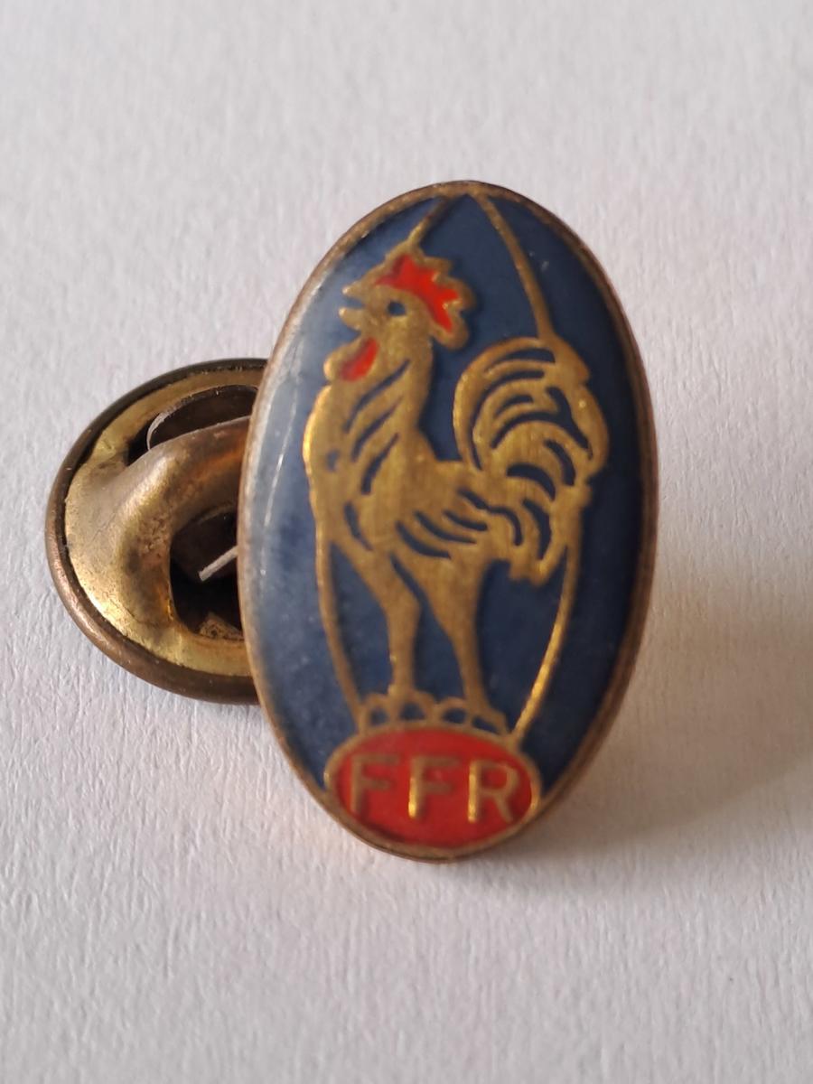 Sporting Memorabilia - Rugby pin badge with butterfly. France ...