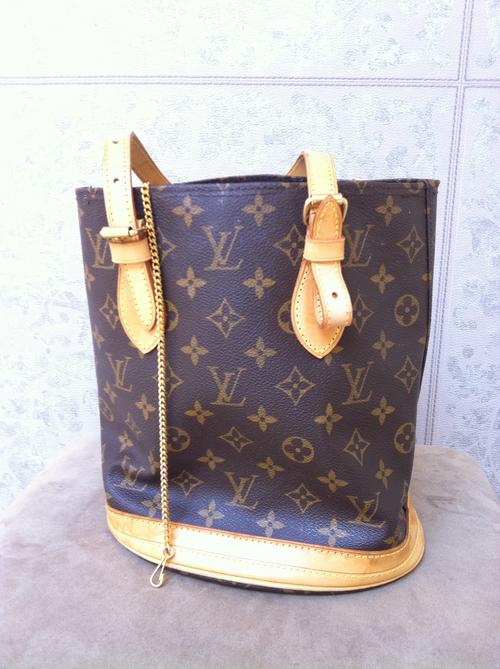 Handbags & Bags - Louis Vuitton Bucket.100% Authentic was sold for R2,500.00 on 25 Jan at 16:25 ...