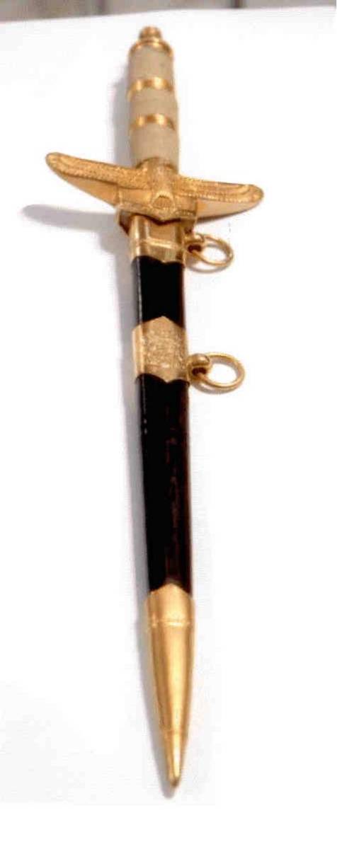 Knives & Daggers - South African Air Force Dagger was sold for R4,500. ...