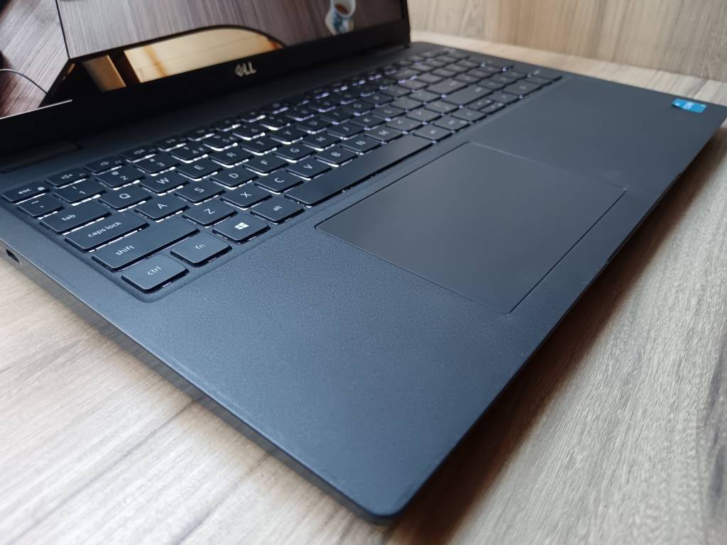 Laptops & Notebooks Dell Latitude 3520 Intel Core I3 11th Gen for