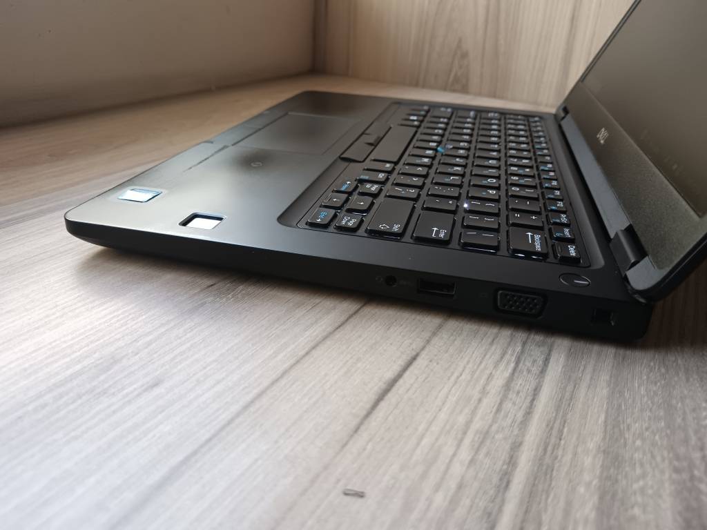 Laptops & Notebooks Dell Latitude 5491 Intel Core i5 8th Gen Quad