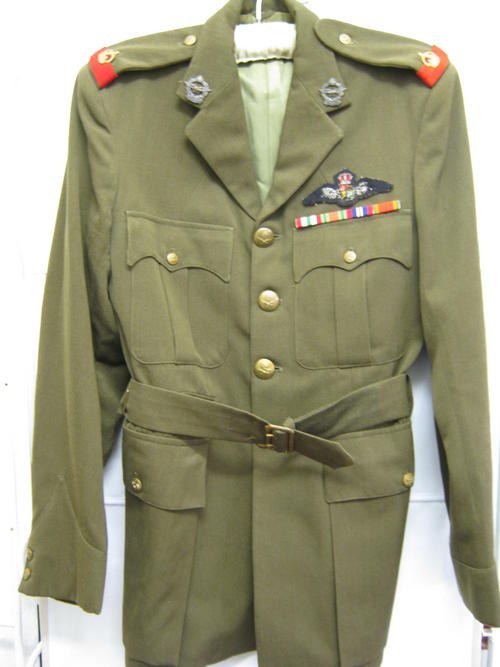 Uniforms - WW2 SOUTH AFRICAN AIR FORCE PILOT TUNIC WITH RANK INSIGNIA ...