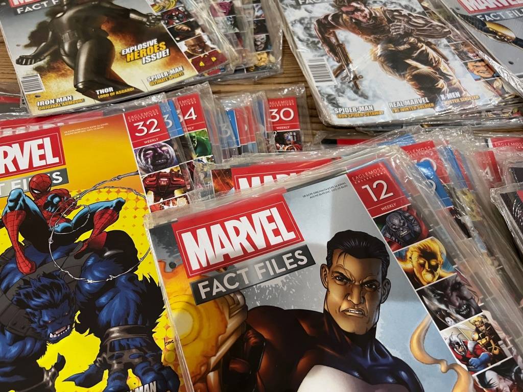 Other Antiques & Collectables BULK LOT OF 64 X MARVEL FACTFILES IN
