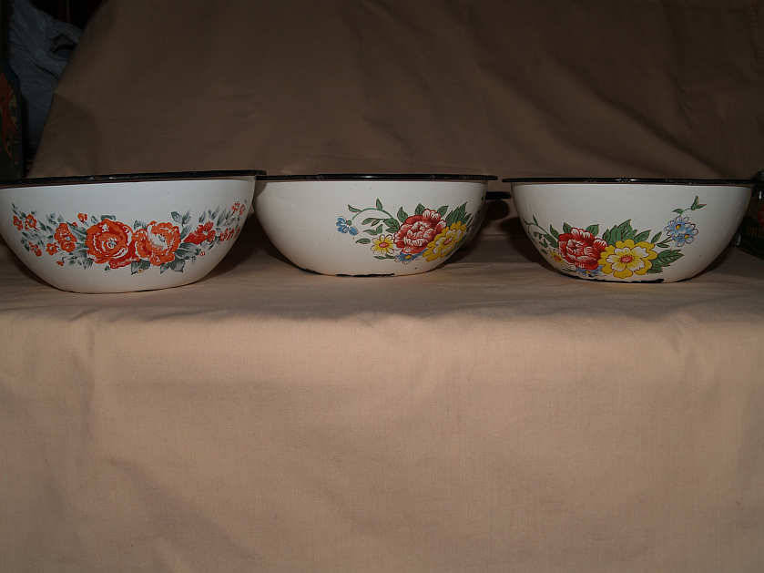 Enamelware ENAMEL DISHES AND CUP was sold for R75.00 on 14 Feb at 17