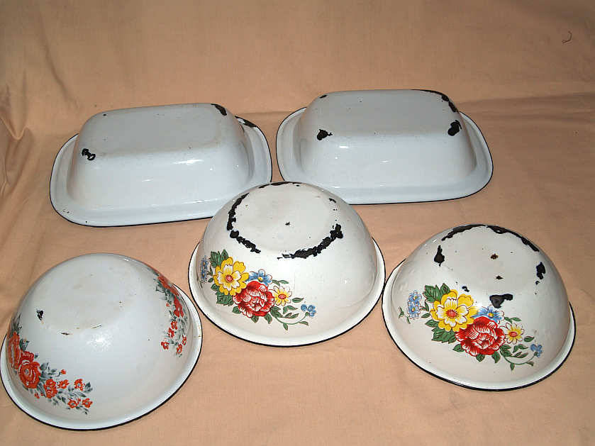 Enamelware ENAMEL DISHES AND CUP was sold for R75.00 on 14 Feb at 17