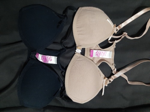 Bras & Bra Sets - 2 x Bra Combo. Beginners size 28 AA was sold for R1.00 on  7 Oct at 14:01 by Busy V in Johannesburg (ID:569973060)