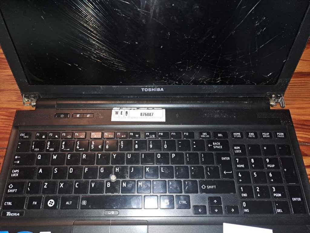 Laptops & Notebooks 4 x Toshiba i7`s for sale in Potchefstroom (ID