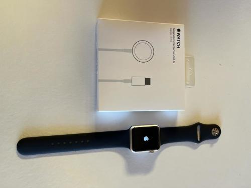 Smart Watches Apple Watch Series 1 7000 Series 38mm was sold