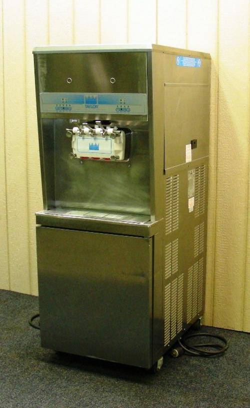 Kitchen Equipment & Supplies TAYLOR ICE CREAM MACHINE '3leaver