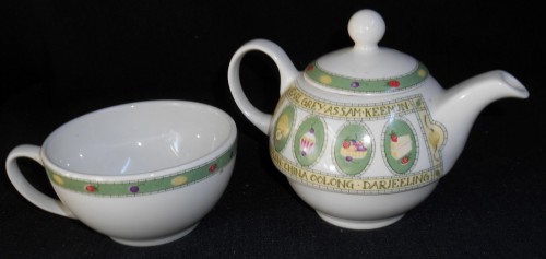 Vintage Arthur Wood & Sons Staffordshire Tea for One Teapot