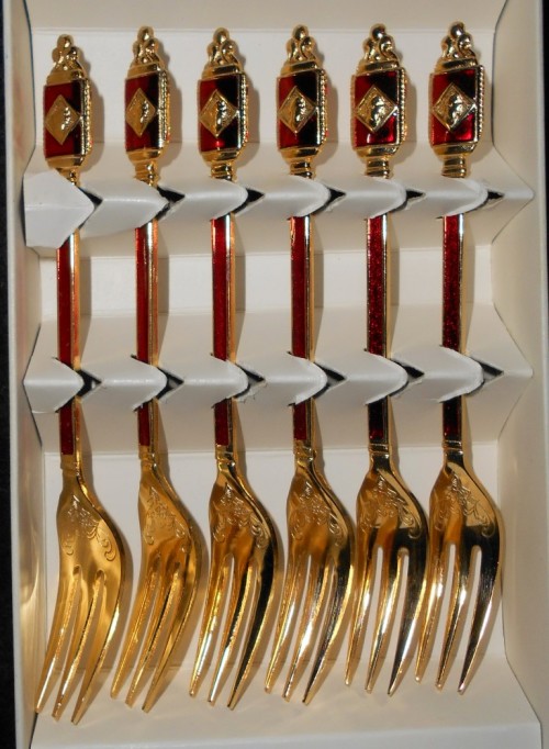 Viners of Sheffield Set of 6 Gold Plated Ruby Red Enamel Cake Forks