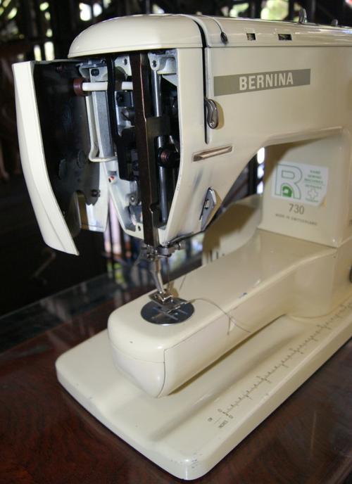 Bernina Record 730 Sewing Machine