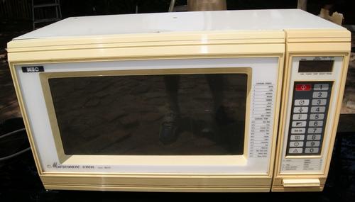 KIC MO8T White Microwave Oven