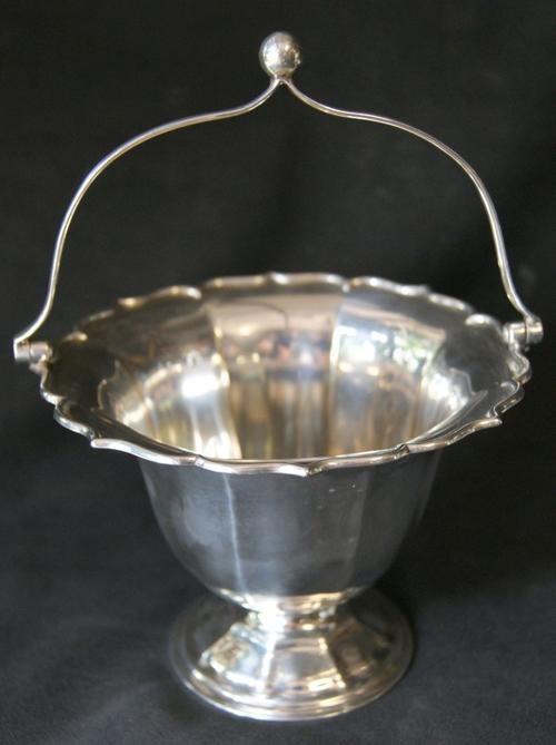 1904 Sheffield Hallmarked Silver Fluted Sugar Cube Bowl