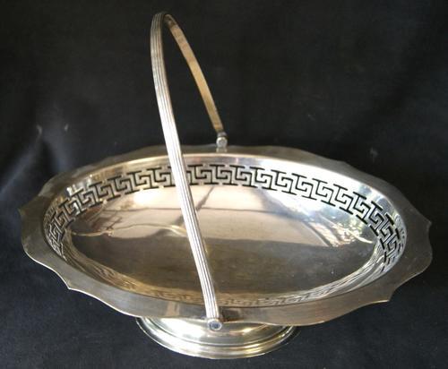 Vintage EPNS Silver Plated Pierced Oval Dish with Handle