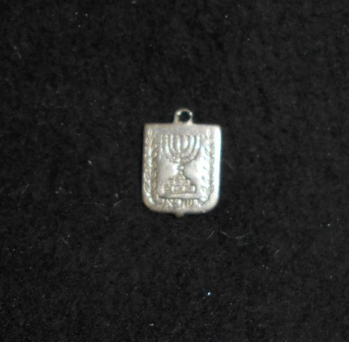 Vintage Small Silver Jewish Menorah Necklace Pendant